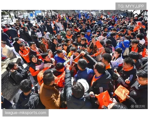 山东泰山主场上座率攀升，球迷热情助球队战绩稳步提升