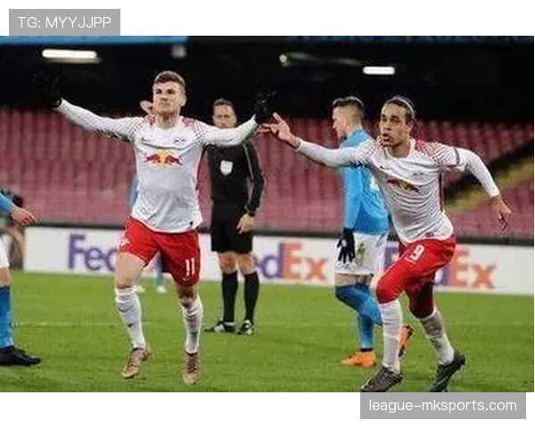 德甲药厂中场全面掌控比赛节奏，球队逆转胜利表现值得关注