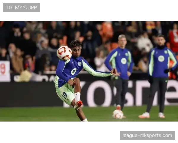 巴萨进攻看似流畅,实则层次崩塌,配合变停滞? 巴萨进攻看似流畅,实则层次崩塌,配合变停滞?