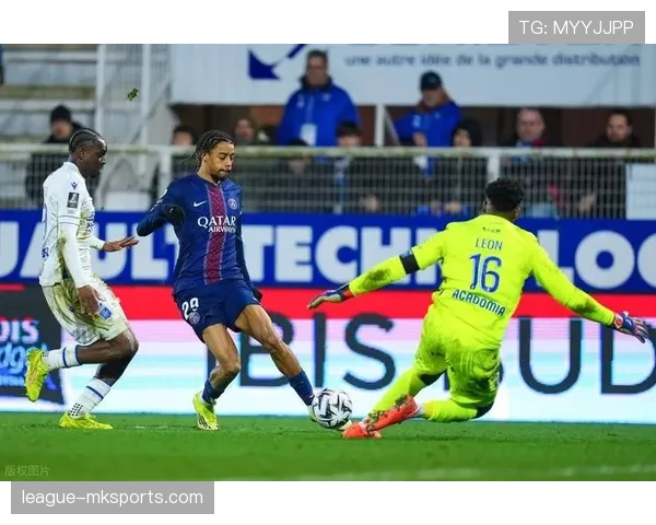 巴黎圣日耳曼欧冠突破压力持续，争冠形势正面临多重考验