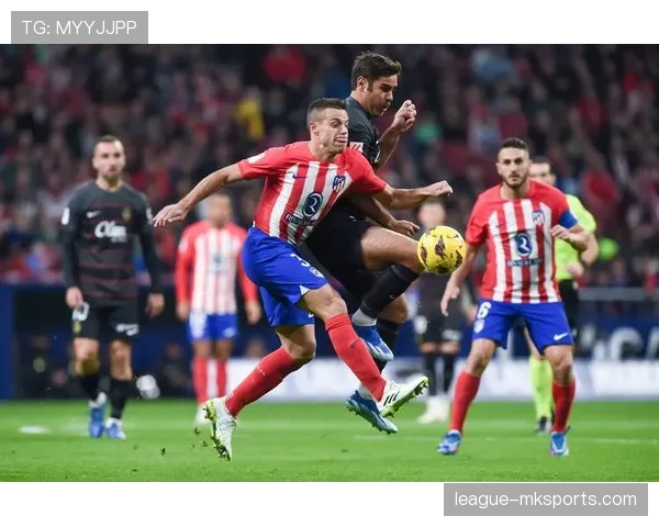 帕利尼亚对阵阿森纳中场的对抗能力分析