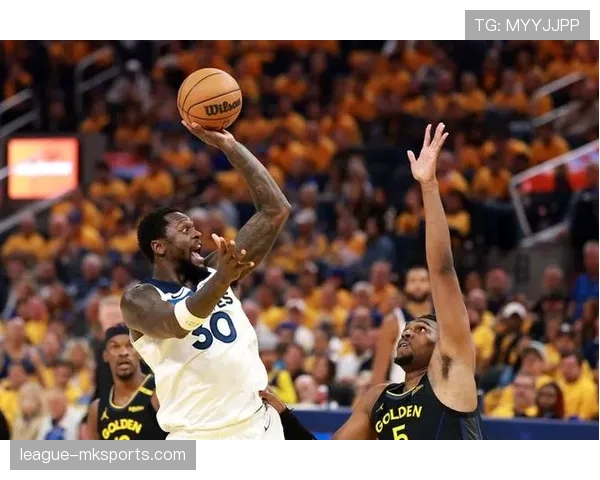 朱利叶斯·兰德尔挡拆制造优势提升得分效率明显超过去年