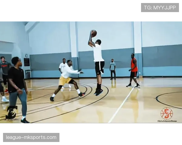 卡梅隆·安东尼挡拆拉开空间 提升球队关键时刻得分效率